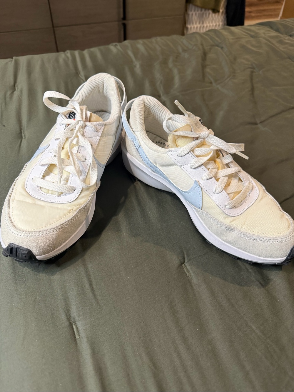 Nike Waffle Debut Women's White and Light Blue Running Sneakers